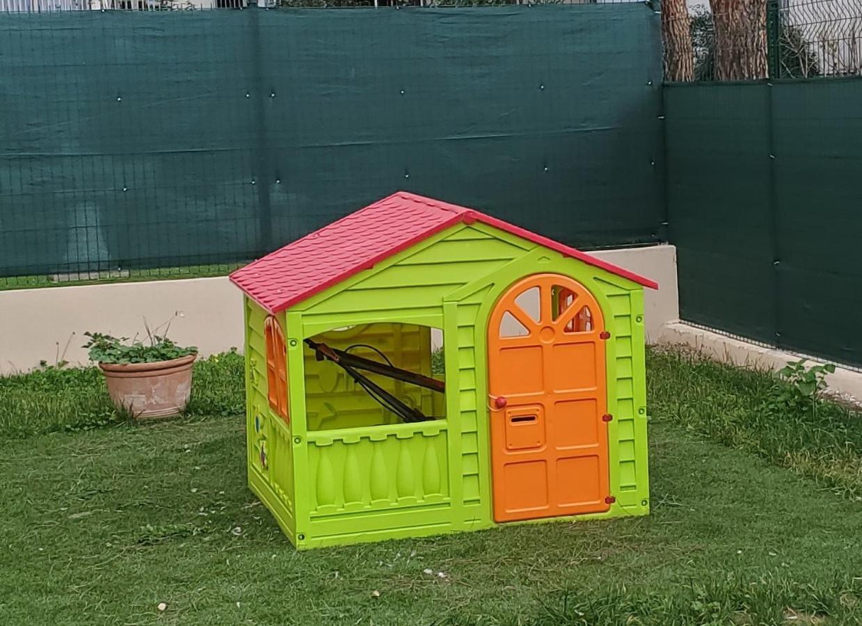 Superbe Rez De Jardin Dans Residence Au Calme Nice Luaran gambar